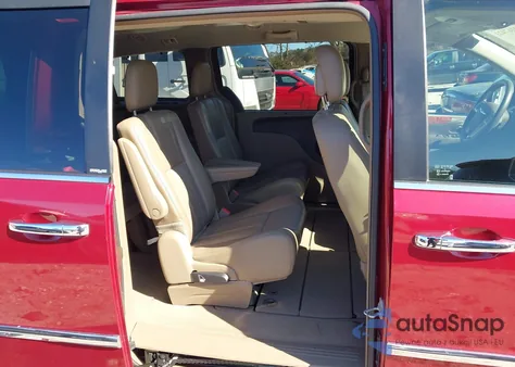 2013 Chrysler Town & Country Touring-L z USA, uszkodzony, nr VIN 2C4RC1CG4DR559253